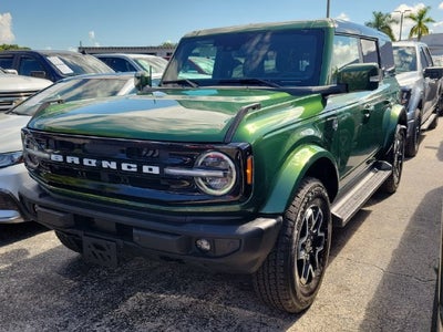 2025 Ford Bronco Outer Banks