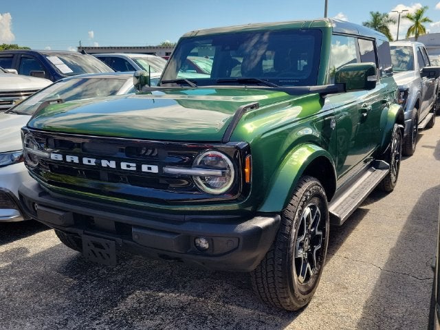 2025 Ford Bronco Outer Banks