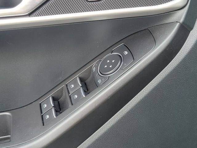 2021 Ford Explorer Base