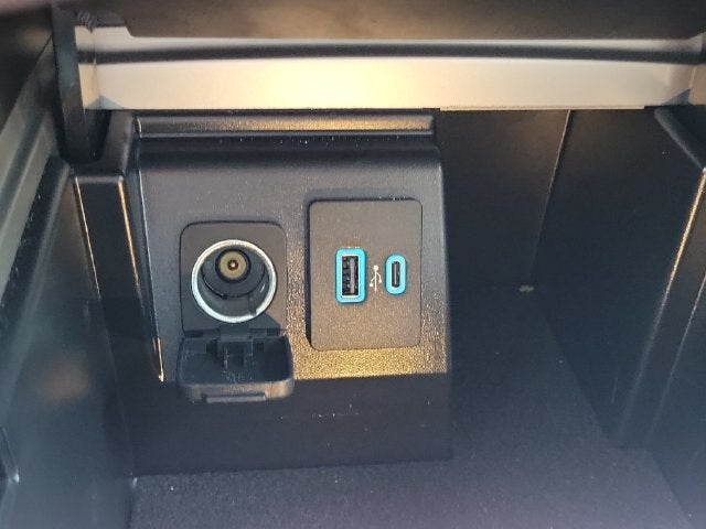2023 Ford Explorer Base