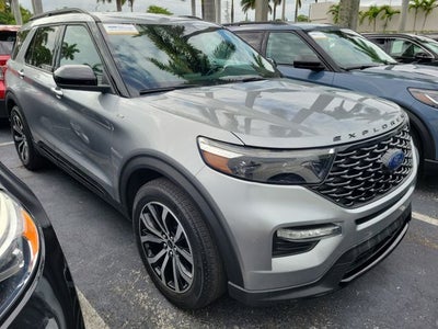 2022 Ford Explorer ST-Line