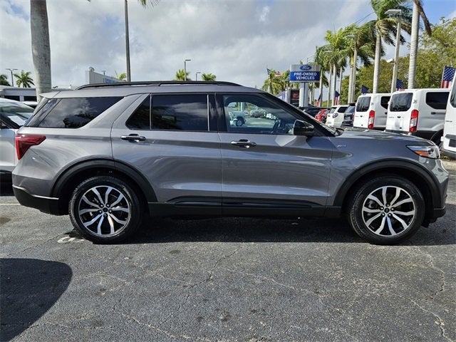 2022 Ford Explorer ST-Line