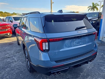 2025 Ford Explorer ST