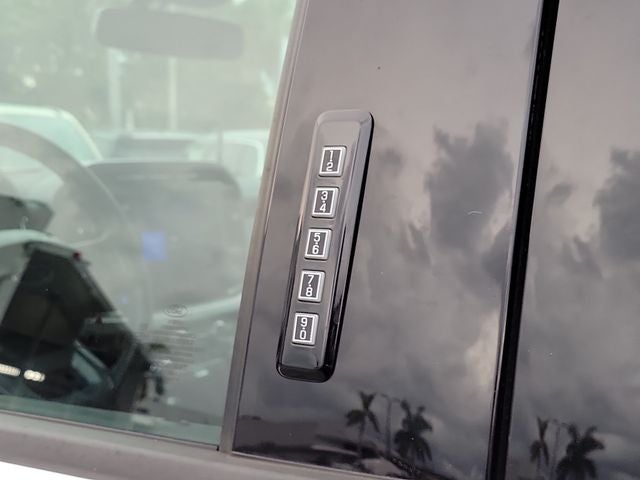 2023 Ford F-150 Lightning XLT