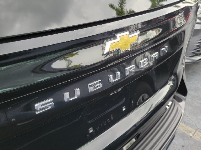 2025 Chevrolet Suburban LT