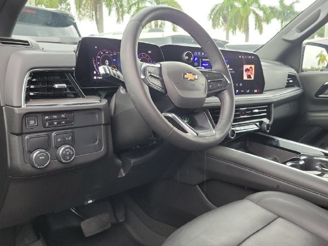 2025 Chevrolet Suburban LT