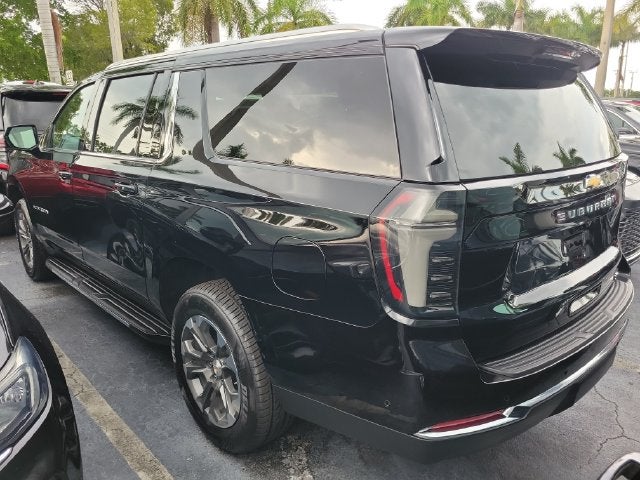 2025 Chevrolet Suburban LT