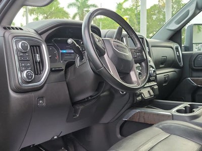 2023 GMC Sierra 2500HD Denali