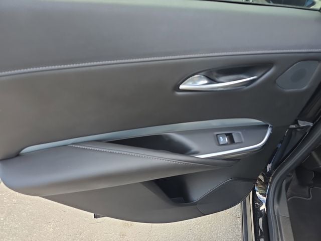 2022 Cadillac XT4 Premium Luxury