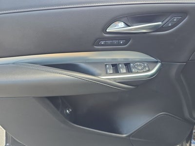 2022 Cadillac XT4 Premium Luxury