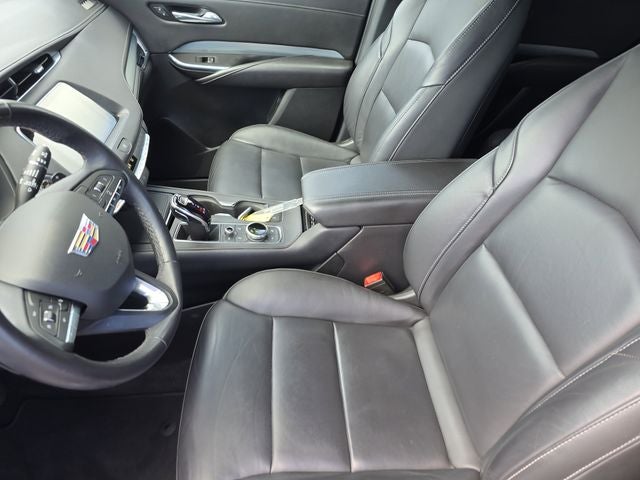 2022 Cadillac XT4 Premium Luxury