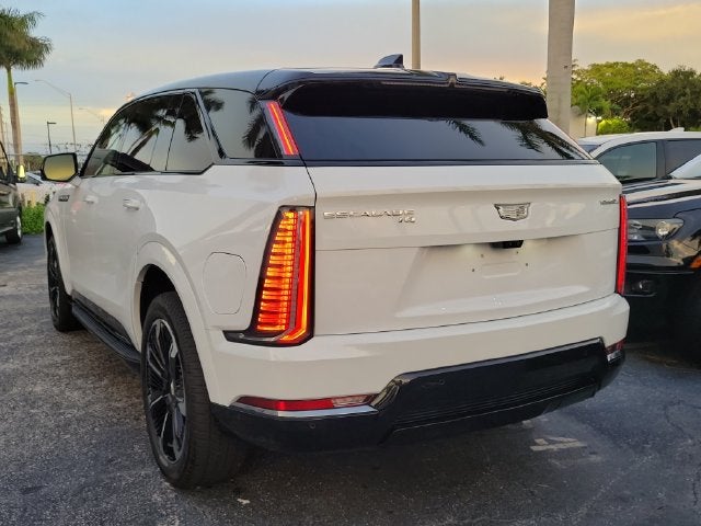 2025 Cadillac ESCALADE IQ Sport 1