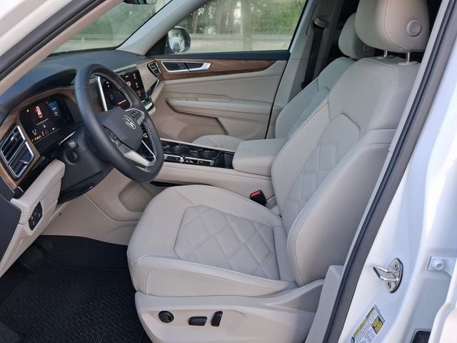 2026 Volkswagen Atlas SE w/Technology