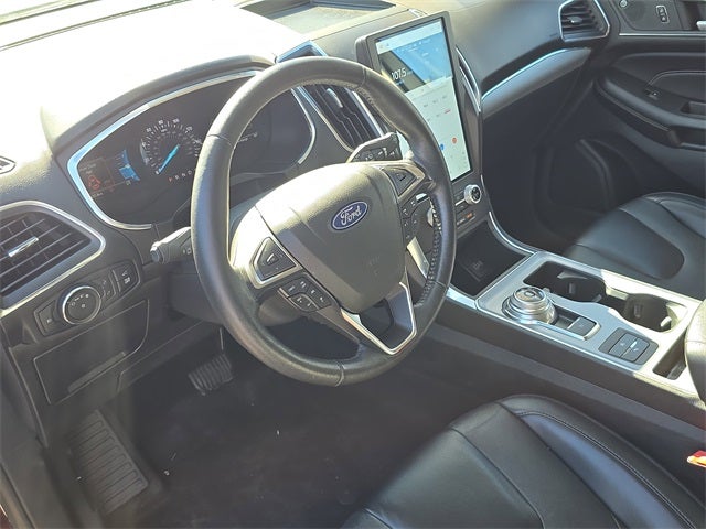 2021 Ford Edge Titanium