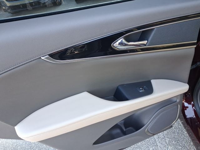 2022 Lincoln Nautilus Standard