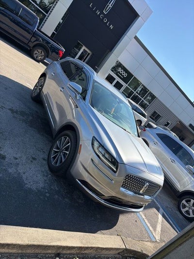 2022 Lincoln Nautilus Standard