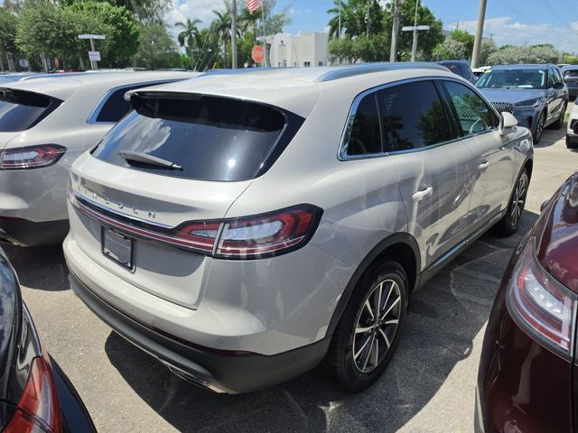 2022 Lincoln Nautilus Standard