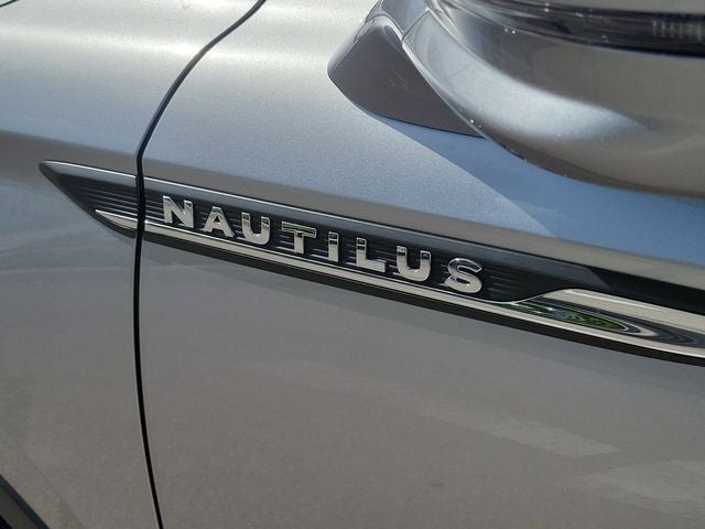2021 Lincoln Nautilus Reserve