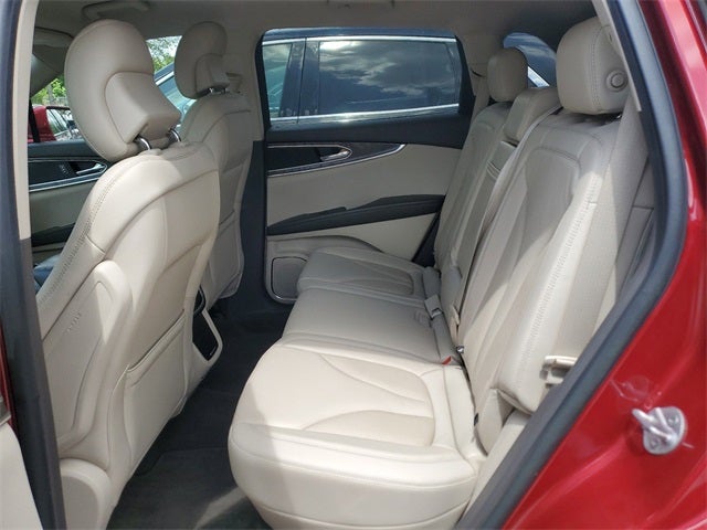 2019 Lincoln Nautilus Select