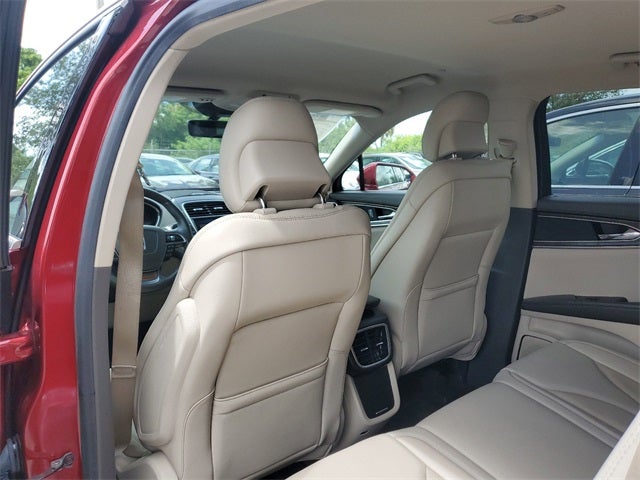 2019 Lincoln Nautilus Select