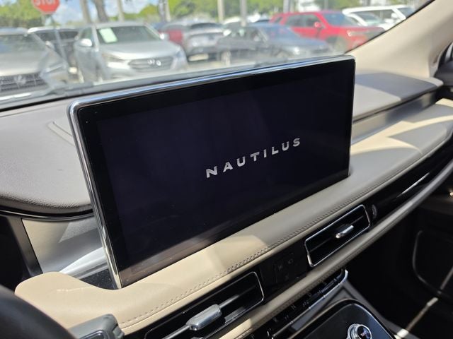 2023 Lincoln Nautilus Standard