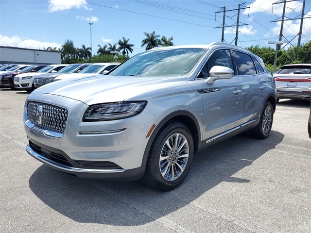 2023 Lincoln Nautilus Standard
