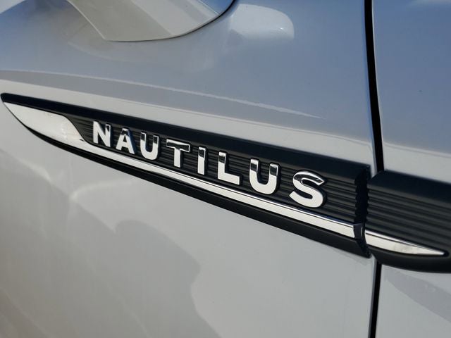 2019 Lincoln Nautilus Select