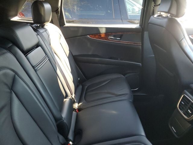 2019 Lincoln Nautilus Select