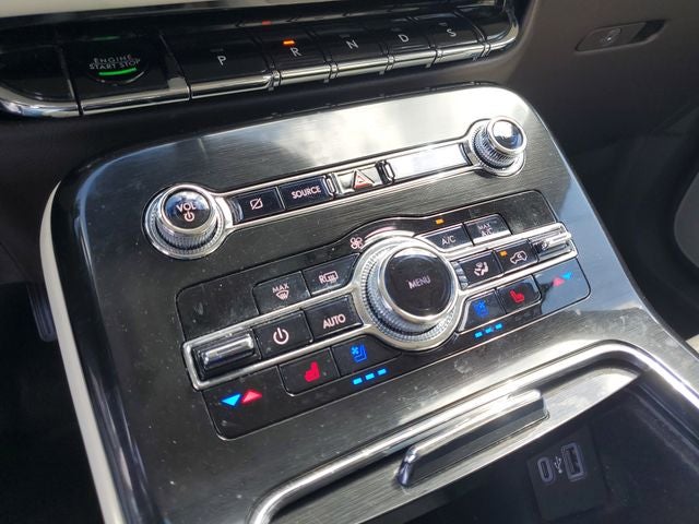 2022 Lincoln Nautilus Black Label