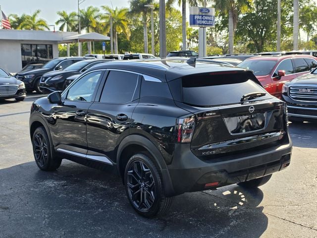 2025 Nissan Kicks SR