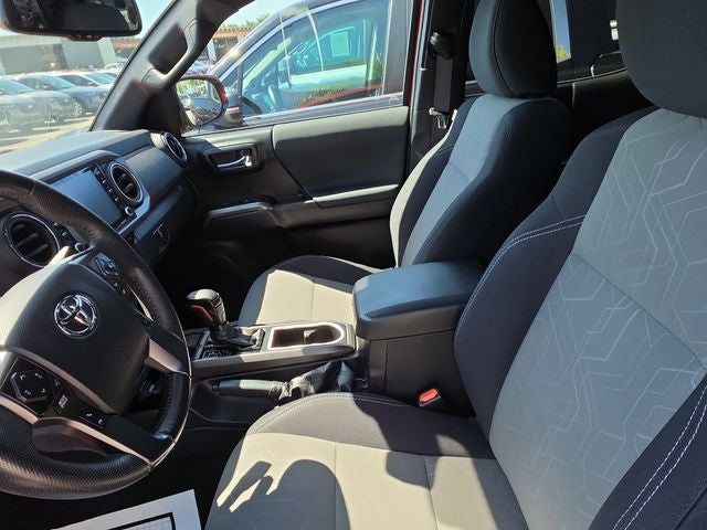 2022 Toyota Tacoma SR V6