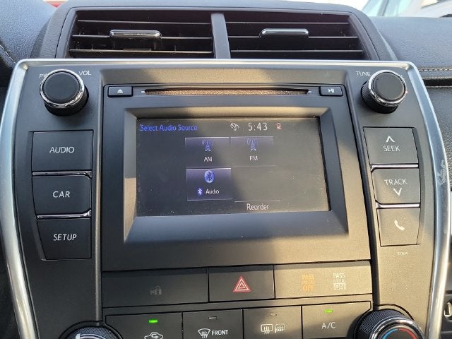2017 Toyota Camry SE