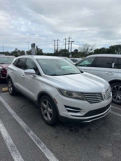 2015 Lincoln MKC Base