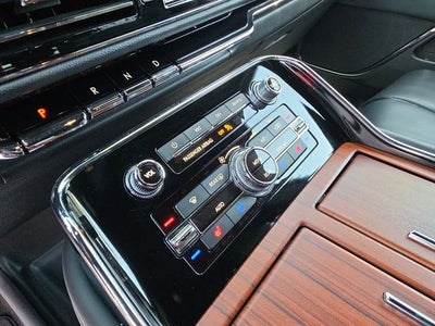 2024 Lincoln Navigator Premiere