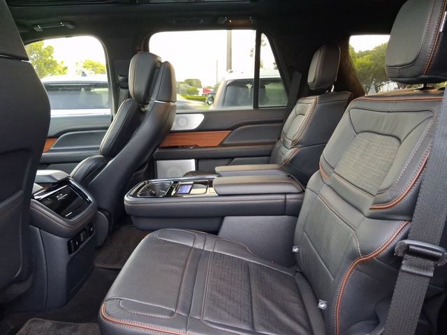 2023 Lincoln Navigator Black Label