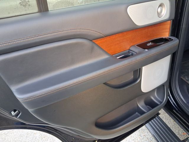 2023 Lincoln Navigator Black Label