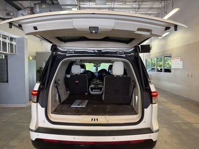 2022 Lincoln Navigator Black Label