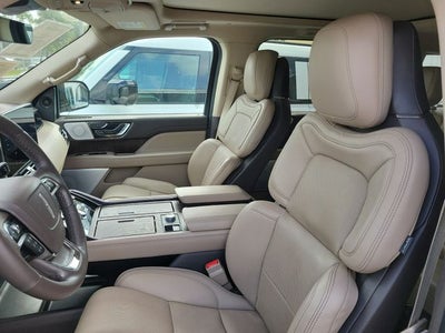 2022 Lincoln Navigator L Reserve