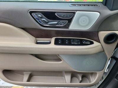 2022 Lincoln Navigator L Reserve