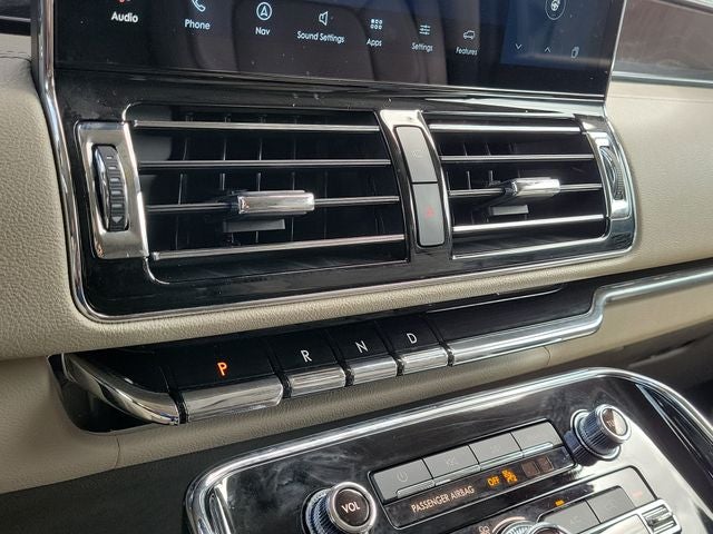 2022 Lincoln Navigator L Reserve