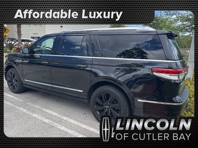 2022 Lincoln Navigator L Reserve