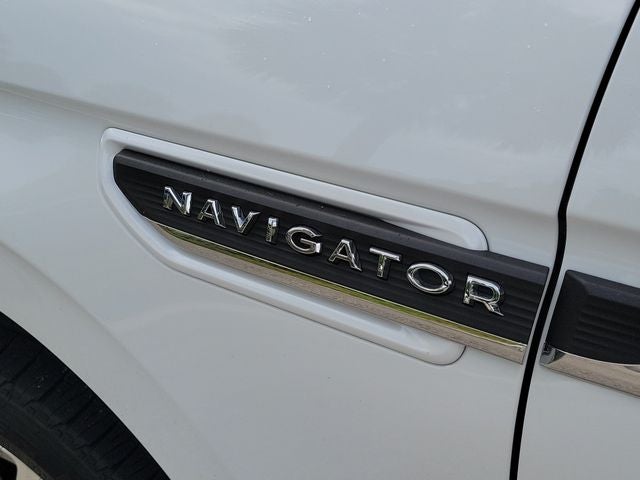 2022 Lincoln Navigator L Reserve
