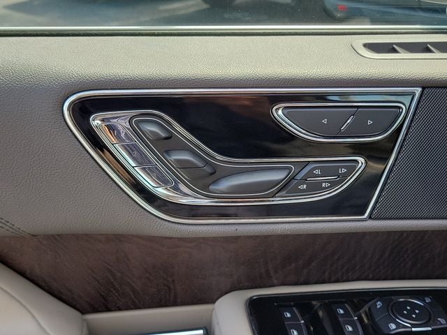 2022 Lincoln Navigator L Reserve