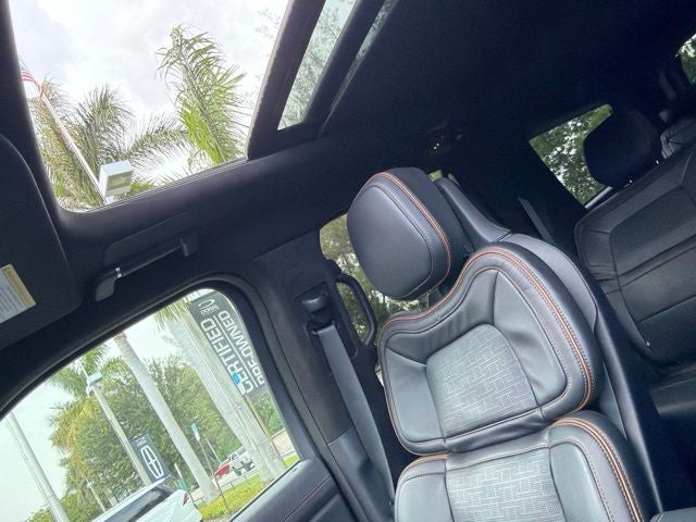 2024 Lincoln Navigator L Black Label