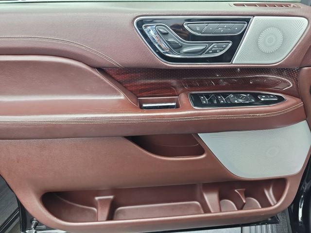 2018 Lincoln Navigator L Black Label
