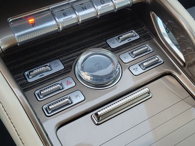 2024 Lincoln Nautilus Black Label