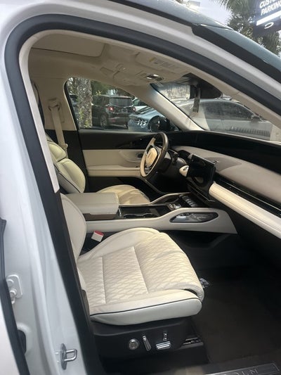 2024 Lincoln Nautilus Black Label