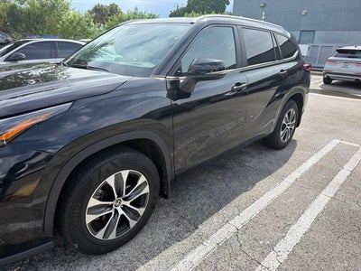 2023 Toyota Highlander Hybrid XLE
