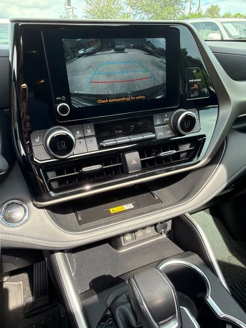 2023 Toyota Highlander Hybrid XLE