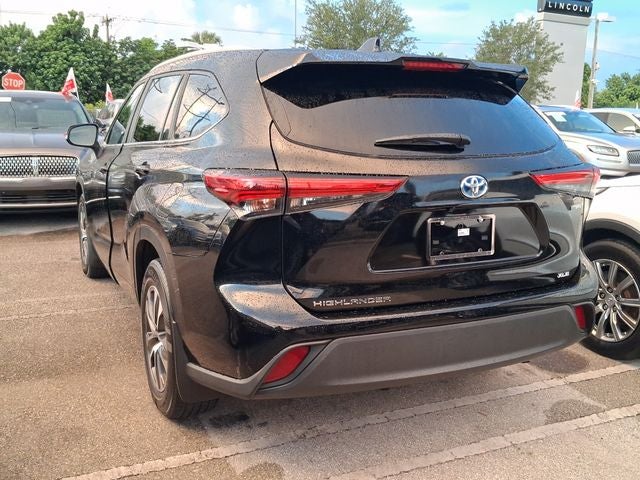 2023 Toyota Highlander Hybrid XLE